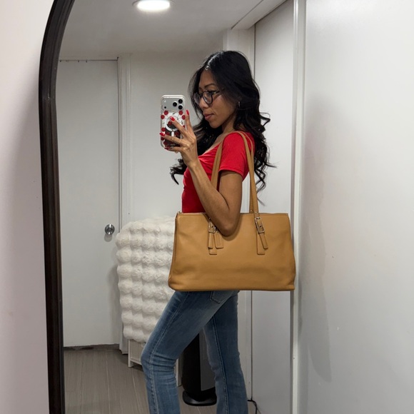 Coach Large Vintage Tan Leather Legacy Zip Shoulder Bag #9813 - Picture 3 of 8